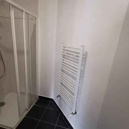 Appartement Cosy A Clichy, Avec Parking ,Proche Paris! Exterior foto