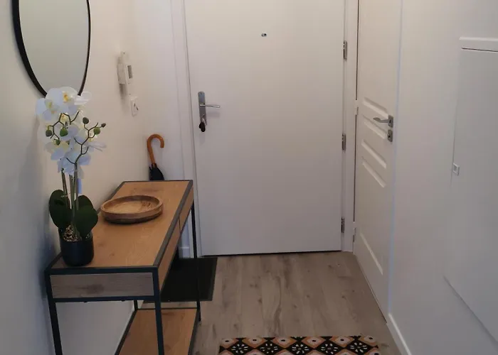 Appartement Cosy A Clichy, Avec Parking ,Proche Paris!