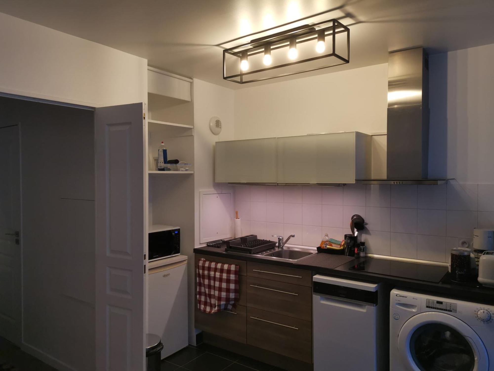 Cosy A Clichy, Avec Parking ,proche Paris!