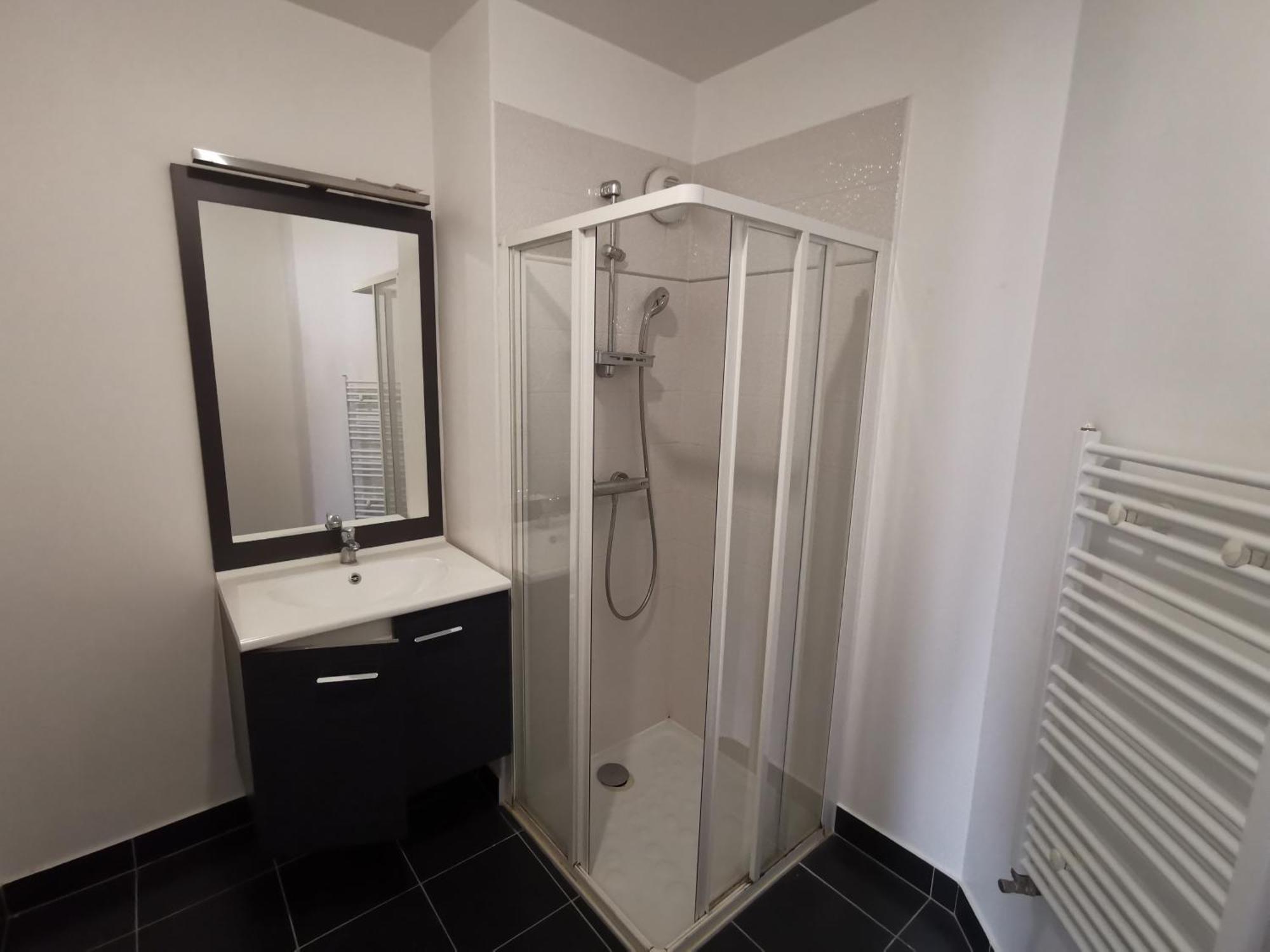 Cosy A Clichy, Avec Parking ,proche Paris! Apartment *